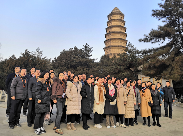 在延安紅色革命教育基地參觀見習(xí)