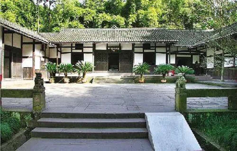 廣安市鄧小平故居和紀(jì)念館.jpg