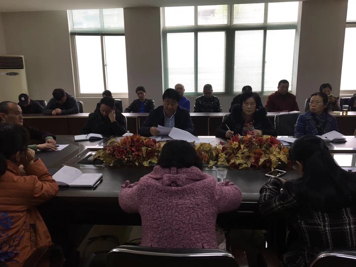 南昌大學(xué)繼續(xù)教育學(xué)院公務(wù)人員集中學(xué)習(xí)先進(jìn)黨員事跡的心得