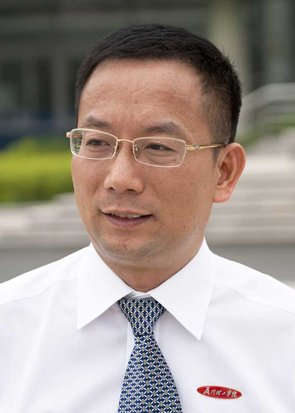 林志成
