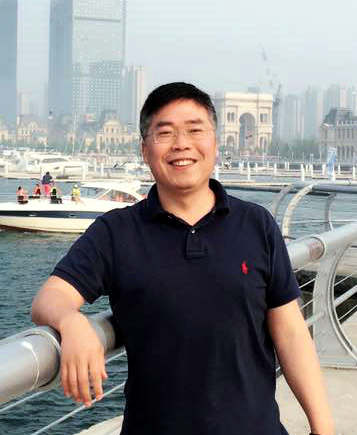 高秦偉