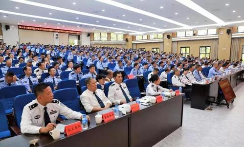 公安機關基層科所隊長“學習實踐科學發展觀、推進‘三項建設’”專題培訓心得